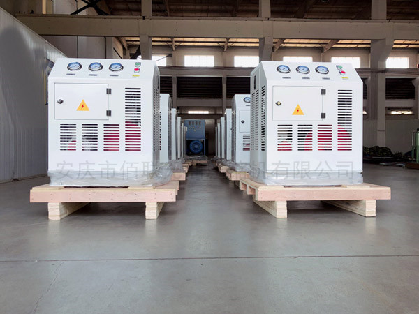 All oil-free high pressure oxygen compressor