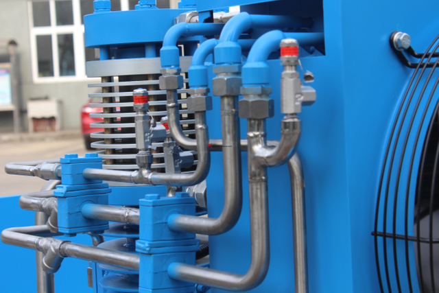 PLC HMI 40NM3 150bar High Pressure Oil Free Oxygen Compressor